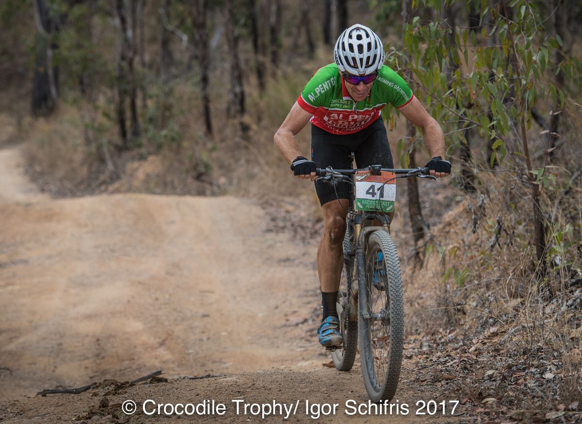 Erik Dekker riding hard