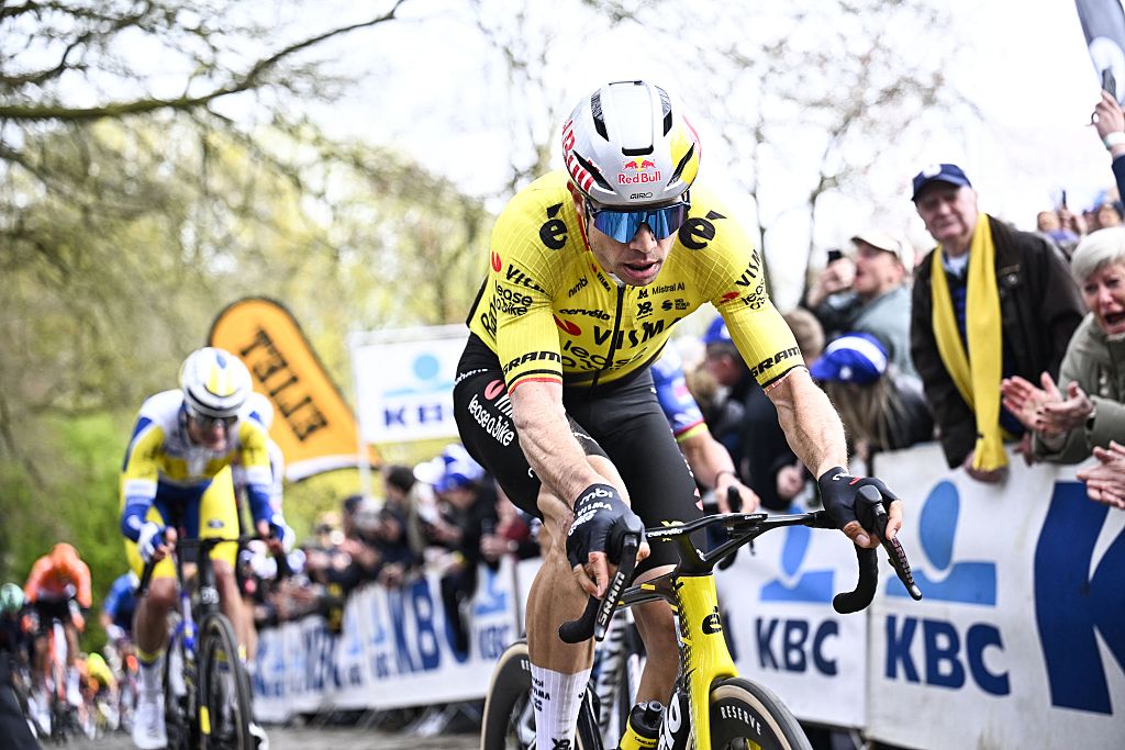 Belgian Wout van Aert of Team Visma-Lease a Bike pictured in action on Kemmelberg during the men elite 'Middelkerke-Wevelgem - In Flanders Fields' one day cycling race, 240.8 km from Middelkerke to Wevelgem, on Sunday 29 March 2026. BELGA PHOTO JASPER JACOBS (Photo by JASPER JACOBS / BELGA MAG / Belga via AFP)