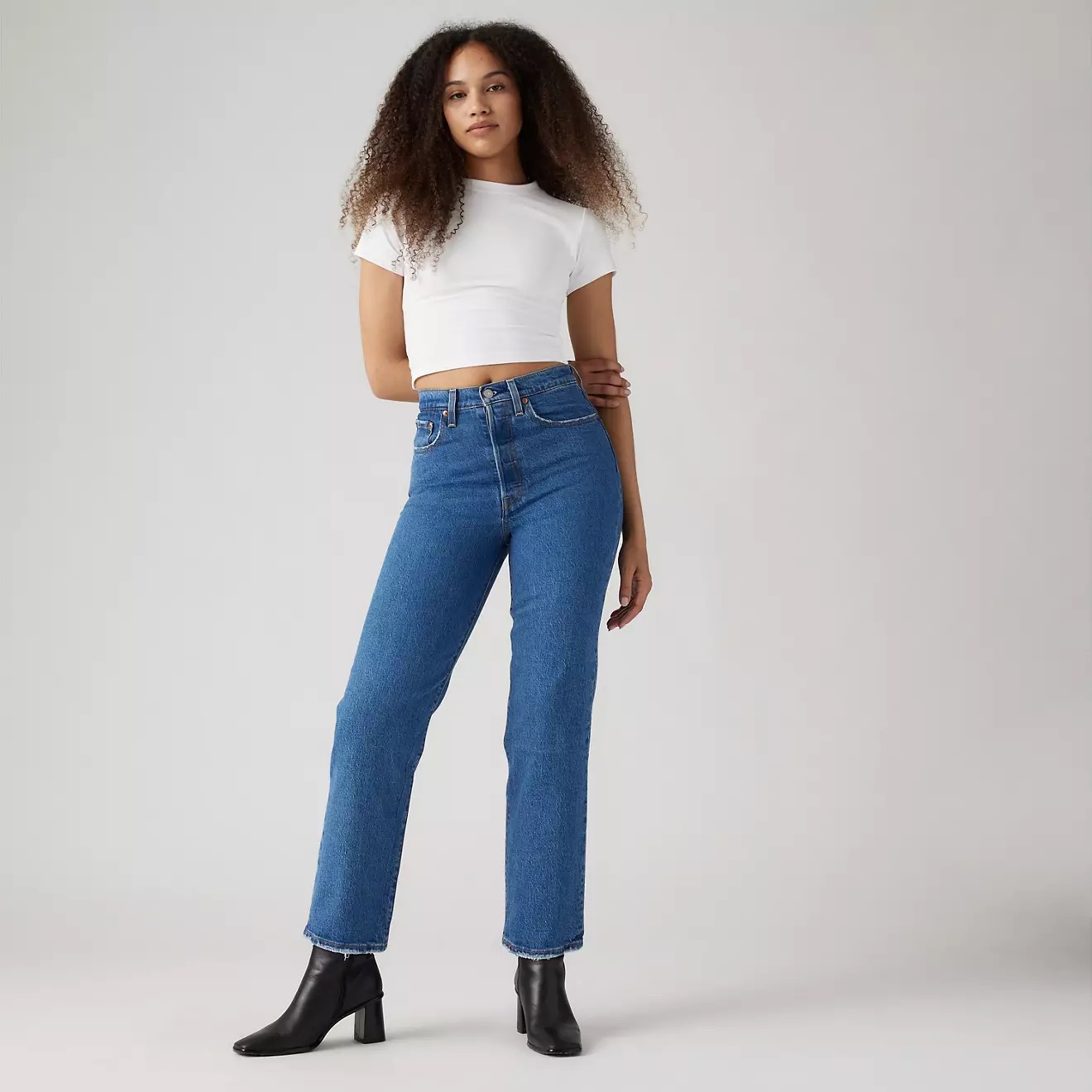 Ribcage Straight Ankle Jeans