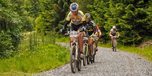 Thomas Dietsch leads a group of chasers uphill.