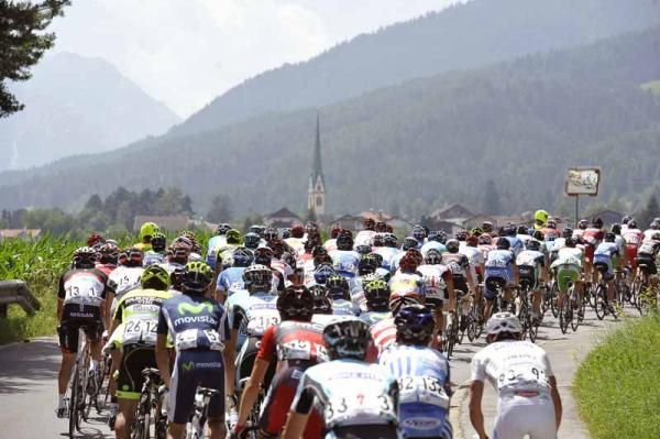 The peloton doesn't have time to admire the lovely Alpine scenery