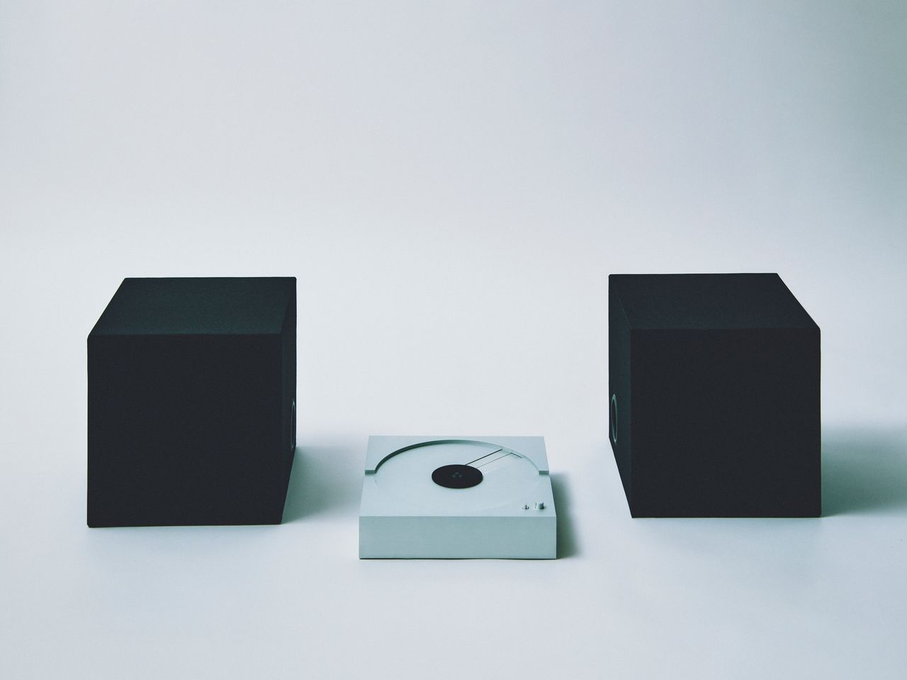 PP-1 Turntable and speakers by Waiting for Ideas