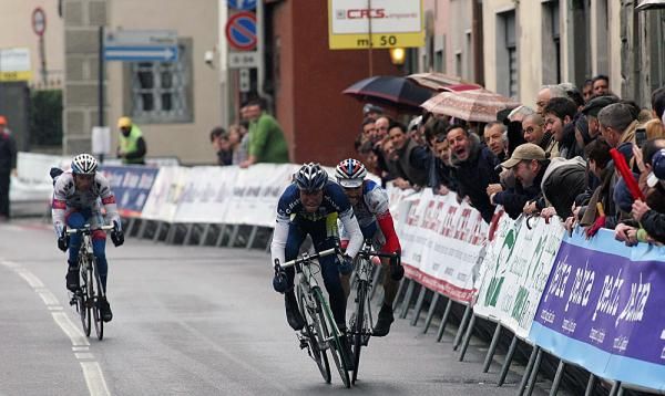 This is why Carrara was pushed to last in the lead group by the judges.