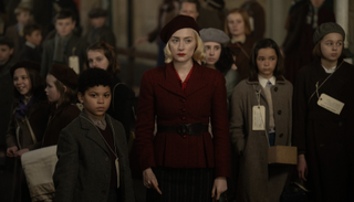 Saoirse Ronan surrounded by children in Blitz