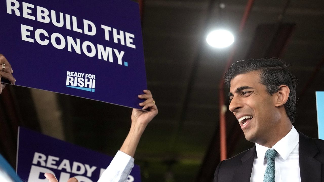 Rishi Sunak on the campaign trail 