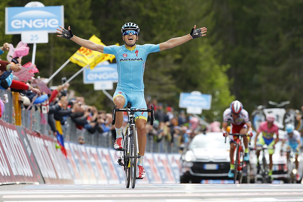 Mikel Landa Meana (Astana Pro Team) secures stage 15 victory at the Giro d'Italia