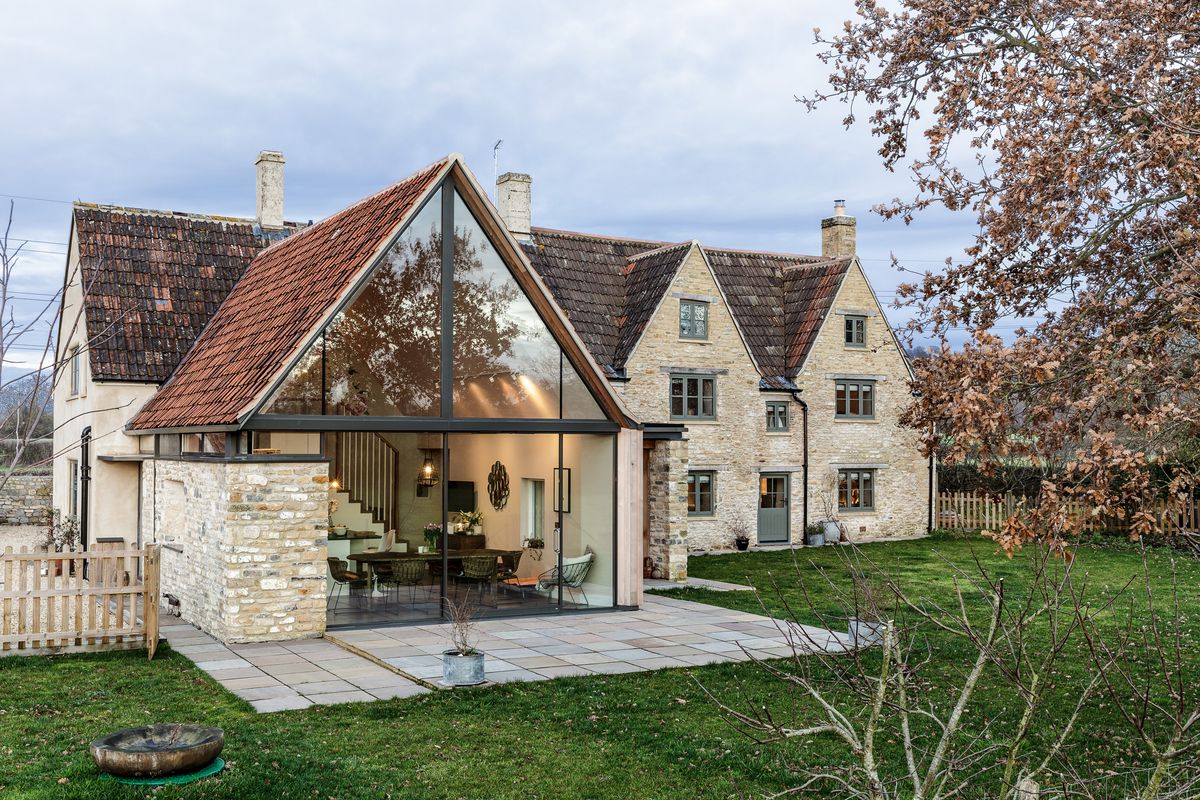 Modern cottage extension