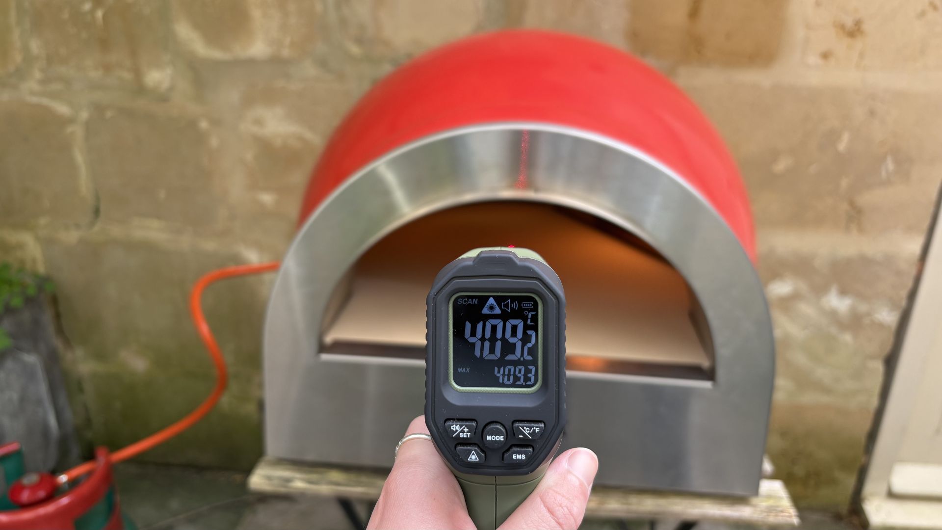 Testing the temperature on the Delivita Flow Dual Fuel Pizza Oven