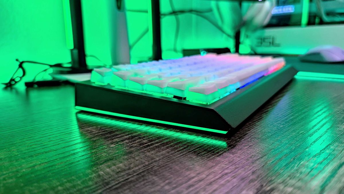 Image of the Razer BlackWidow V4 75% Barebones gaming keyboard.