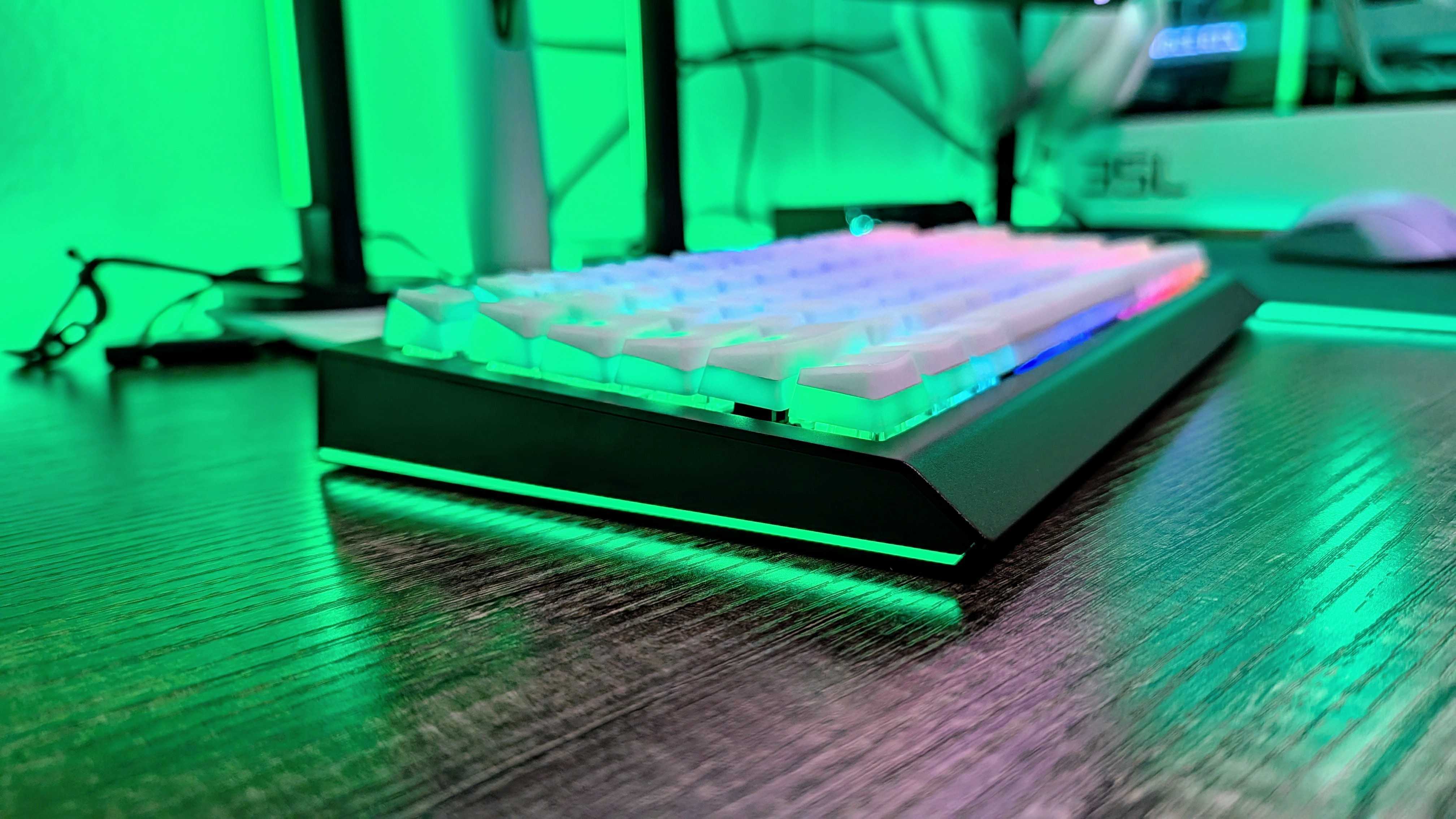 Image of the Razer BlackWidow V4 75% Barebones gaming keyboard.