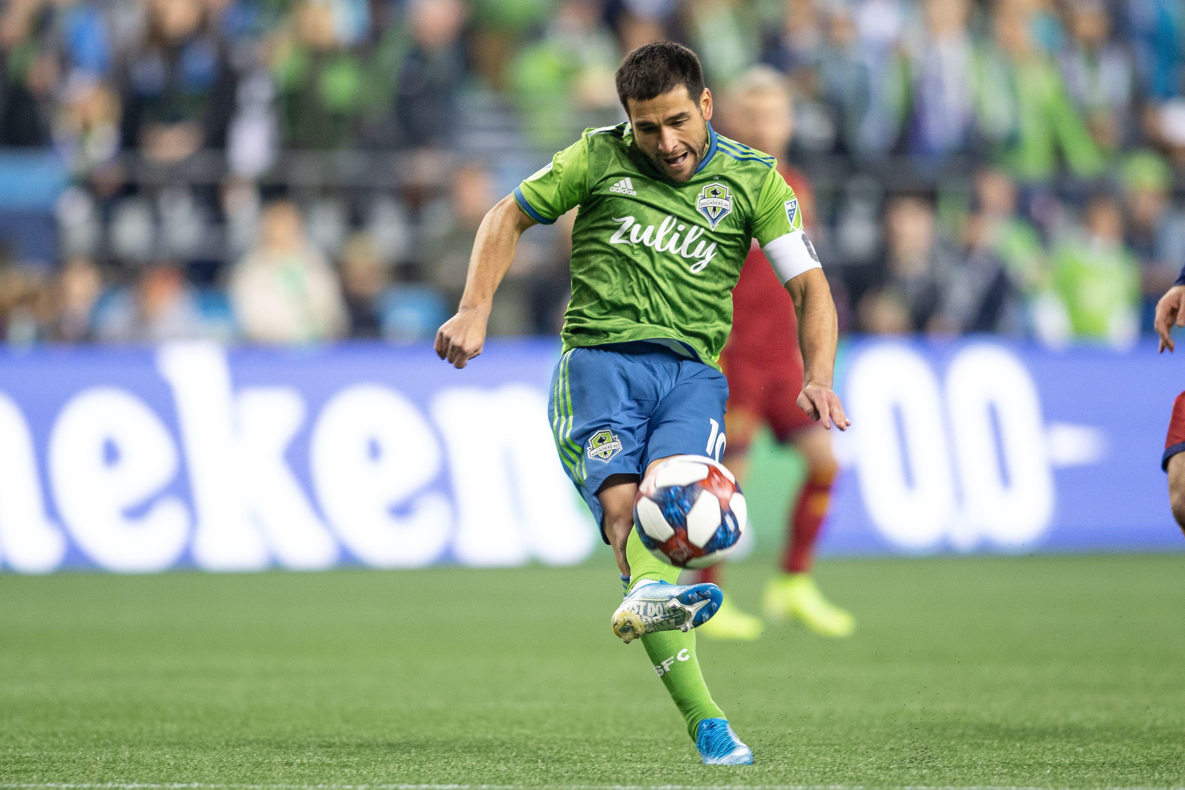 Nicolas Lodeiro shoots while playing for the Seattle Sounders against Real Salt Lake in the 2019 MLS play-offs