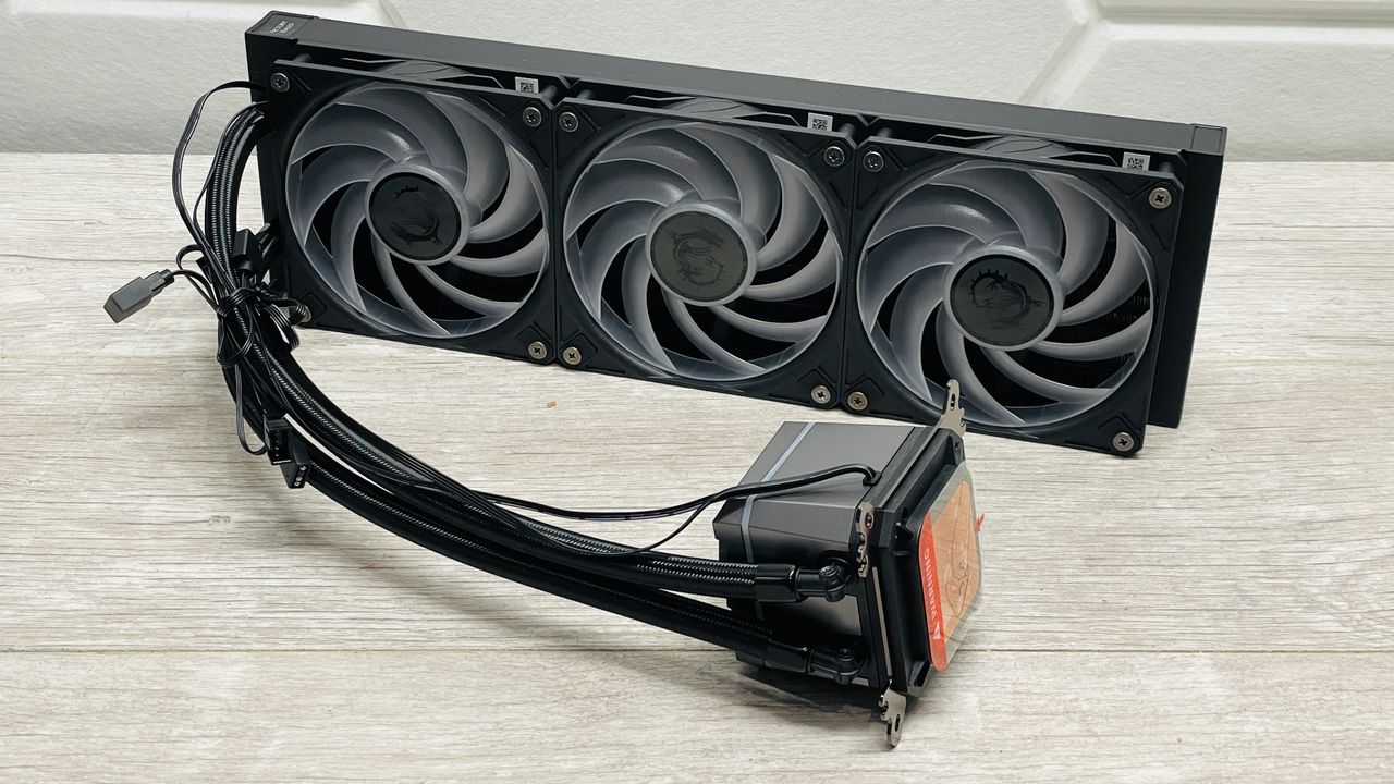 MSI MAG CoreLiquid A15 360 AIO CPU cooler