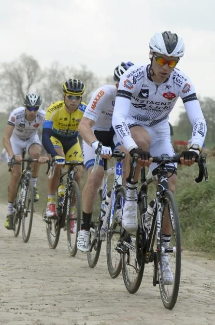 (From R) France's Benoit Jarrier (Bretagne-Seche Environnement), John Murphy of the US (United Health Care), Slovakia's Michael Kolar (Tinkoff-Saxo) and France's Clement Koretzky (Bretagne-Seche Environnement)