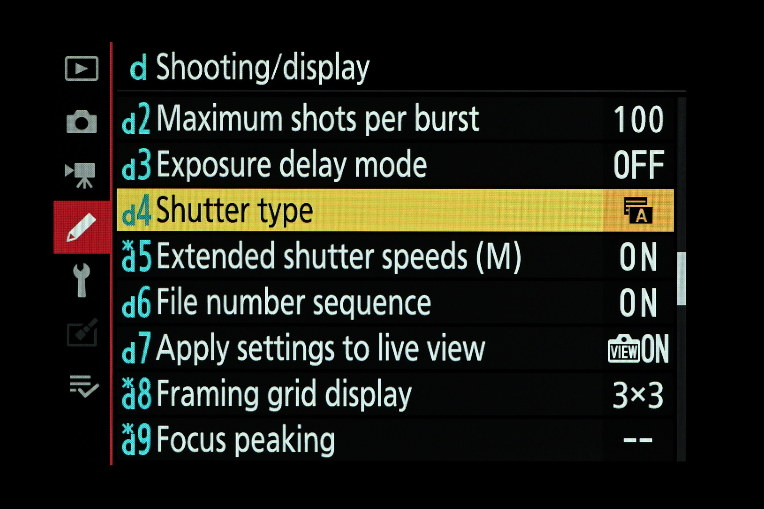 Nikon menu screens for shutter release options