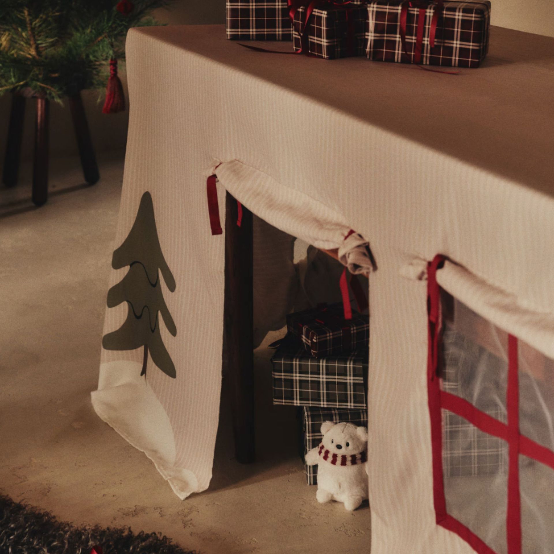 Play tent over dining table, Christmas theme