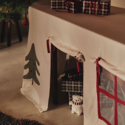 Play tent over dining table, Christmas theme