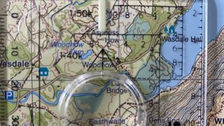 What are grid references: using compass Romer on 1:40k map