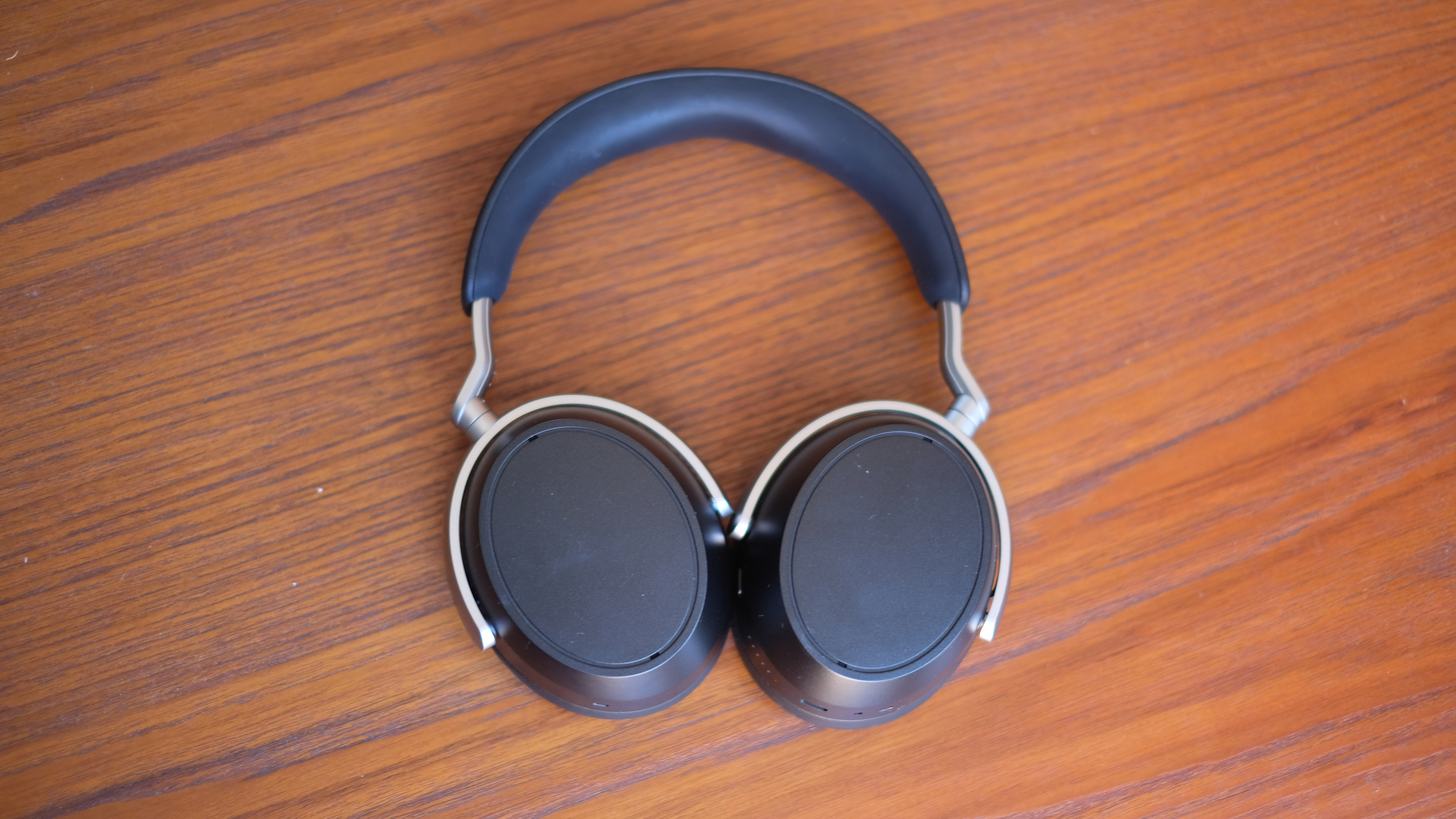 Photograph of Sennheiser HDB 630 headphones