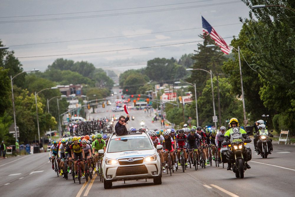 The race leaves Logan for the neutral start.