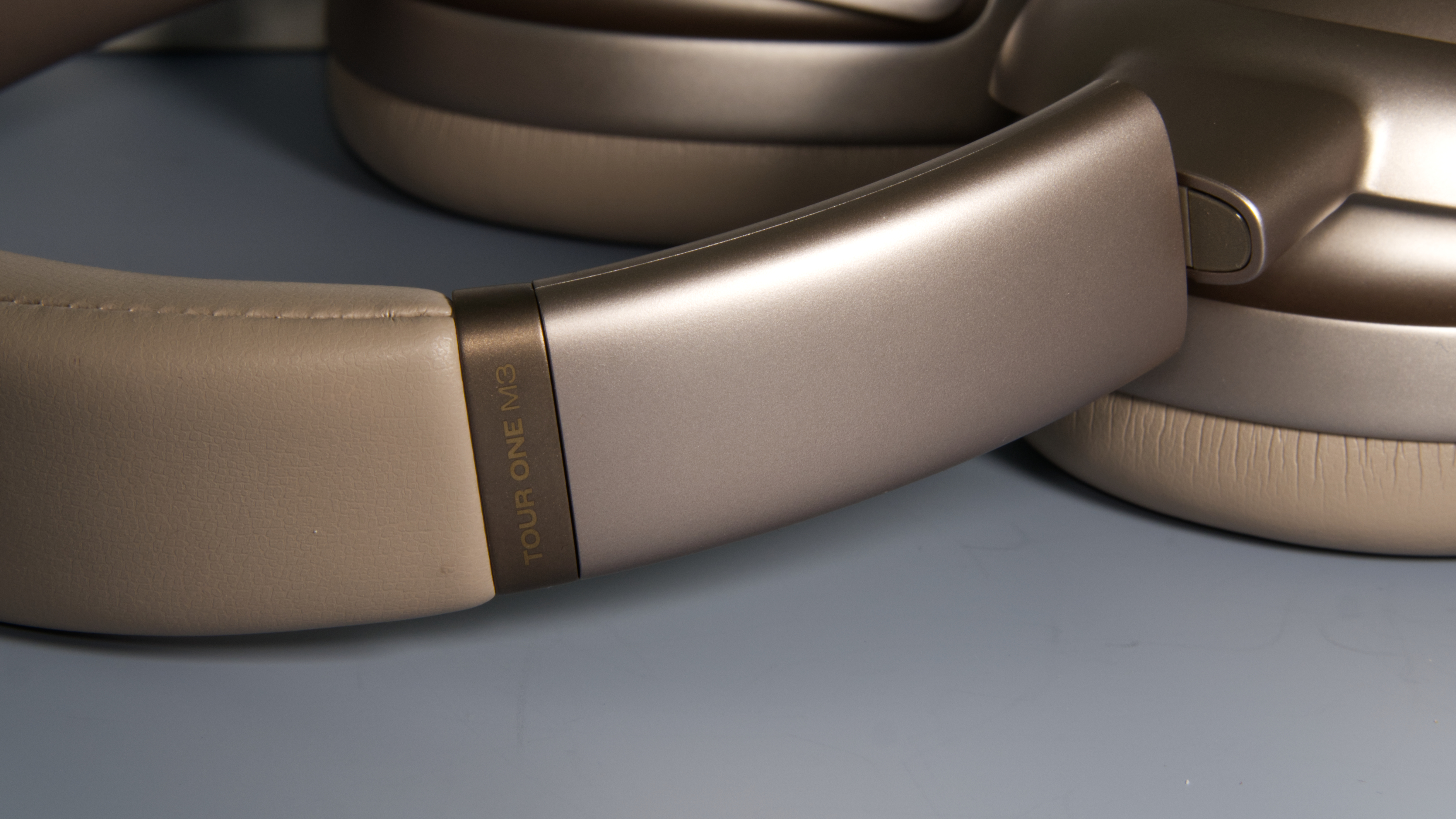 JBL Tour One M3 Smart Tx