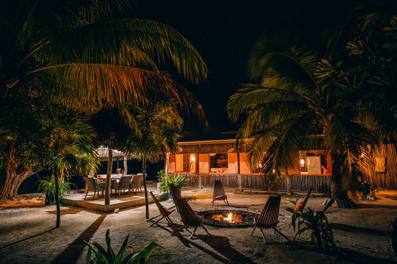 Images of Francis Ford Coppola's house on Coral Caye