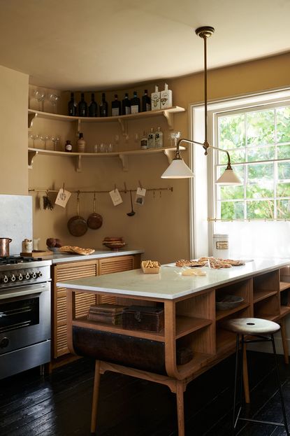 Farmhouse kitchen island ideas: 20 workstations with rural flavor