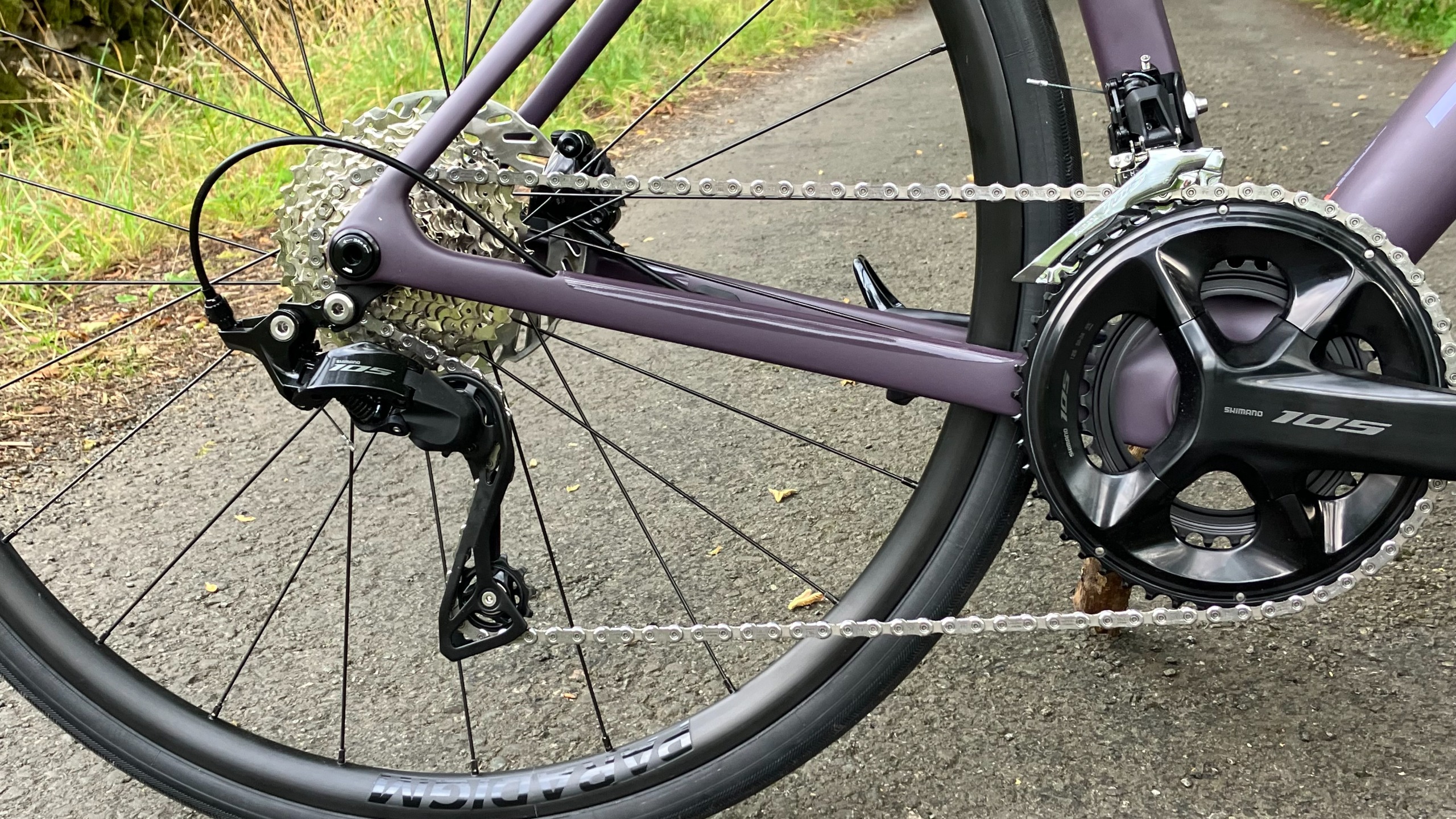 Shimano 105 R7100 mechanical drivetrain on Trek Domane SL 5 Gen 5
