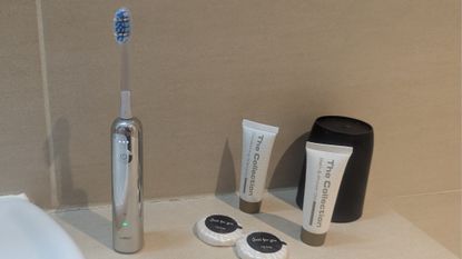 Laifen Wave Pro toothbrush during review