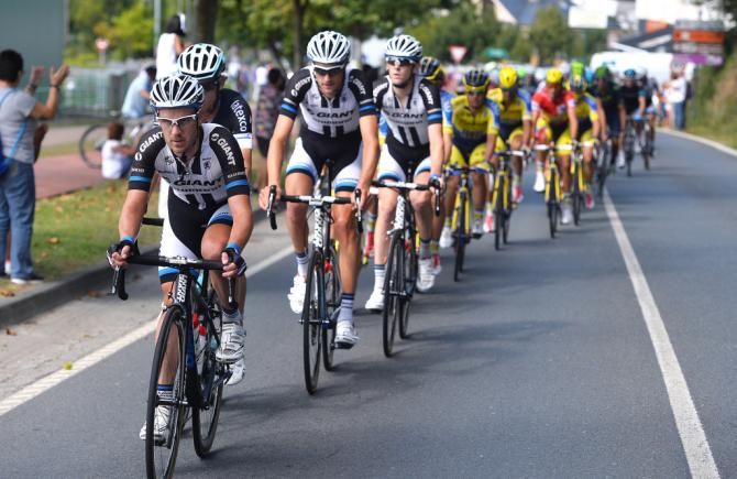 Johannes Fr&ouml;hlinger (Giant-Shimano) sets the tempo