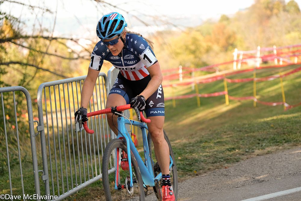 Katie Compton (Trek Panache) had nearly a two-minute lead with one lap remaining.