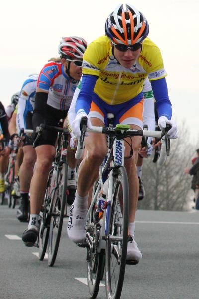 Marianne Vos takes a pull in the leader's jersey