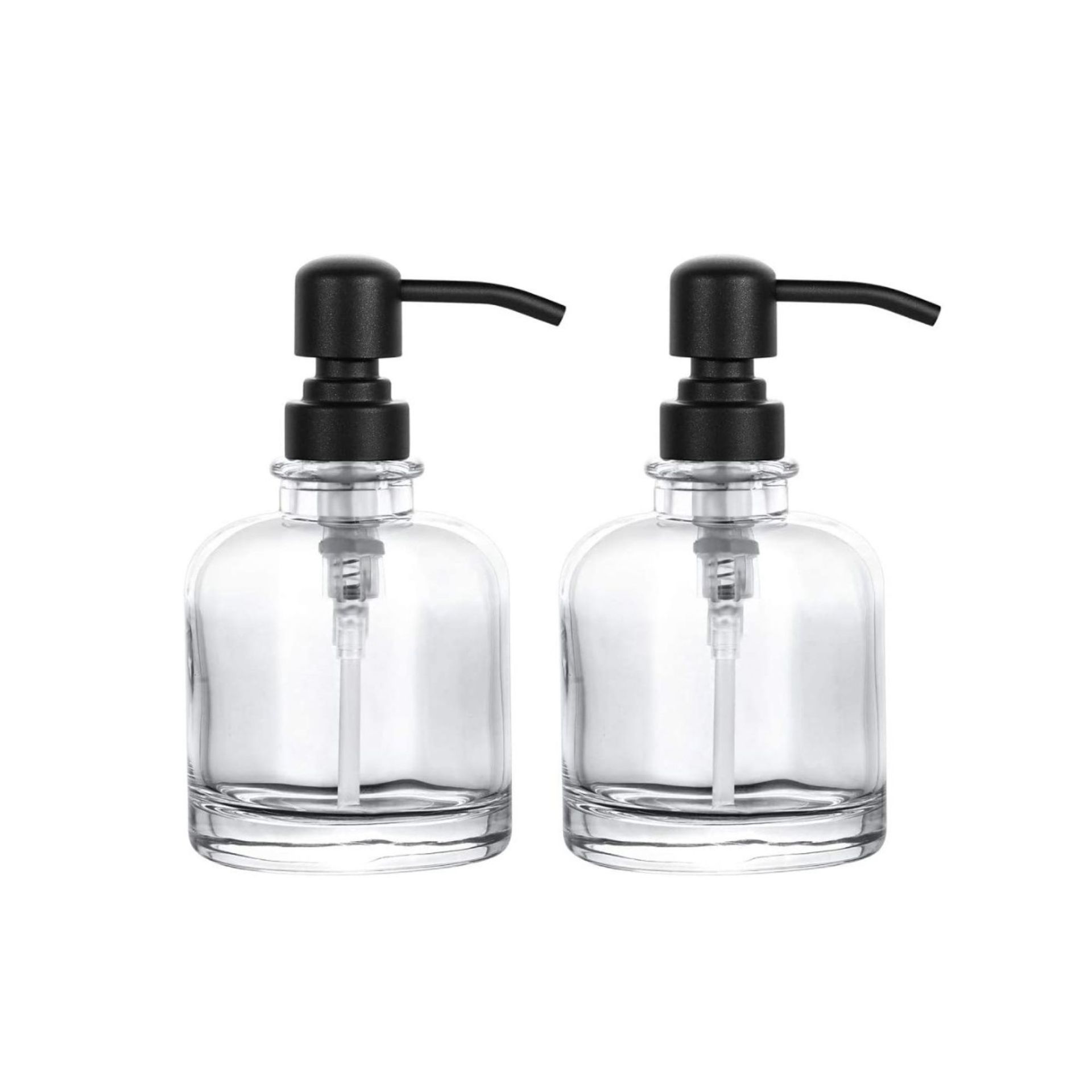 Dua dispenser sabun kaca