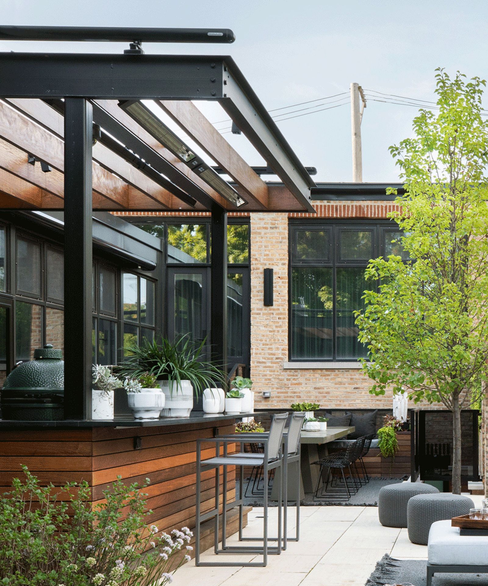 How to make a small backyard look bigger 10 clever ideas