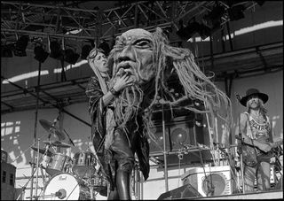 Hawkwind onstage at the Reading Festival in 1977