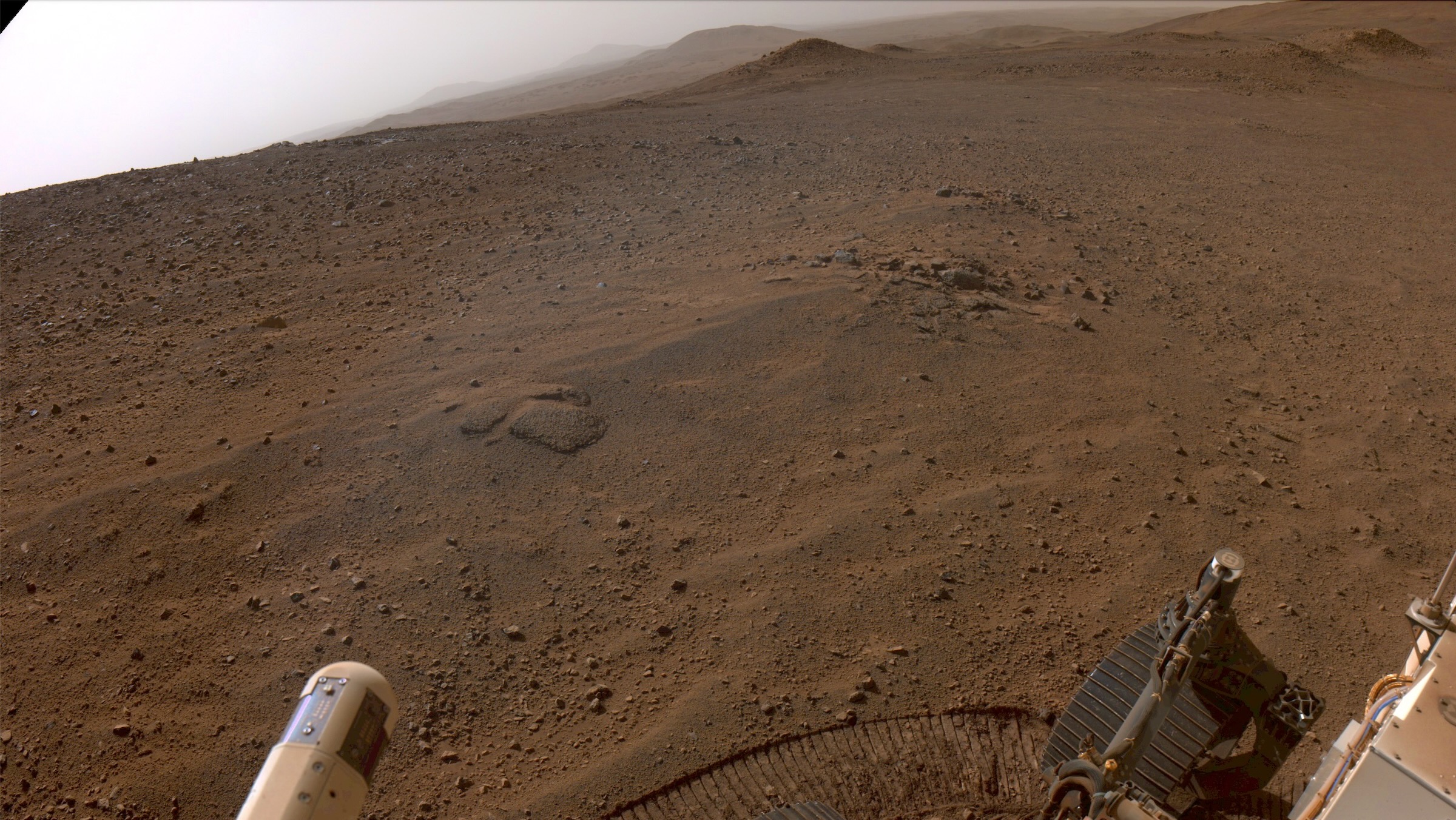 Up and over! NASA’s Mars rover Perseverance reaches rim of its Jezero Crater house (video)