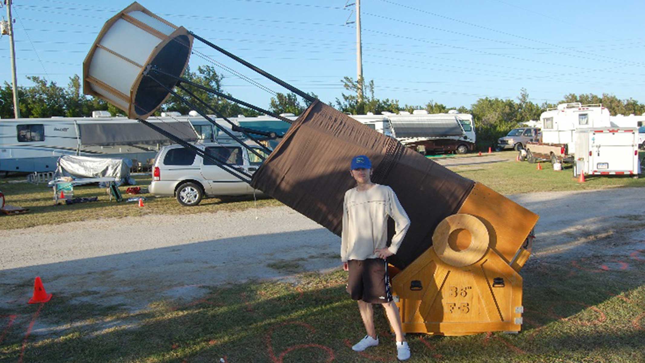 Damian Peach next to Dobsonian telescope