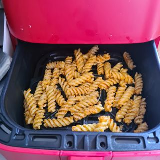 Air fryer pasta chips