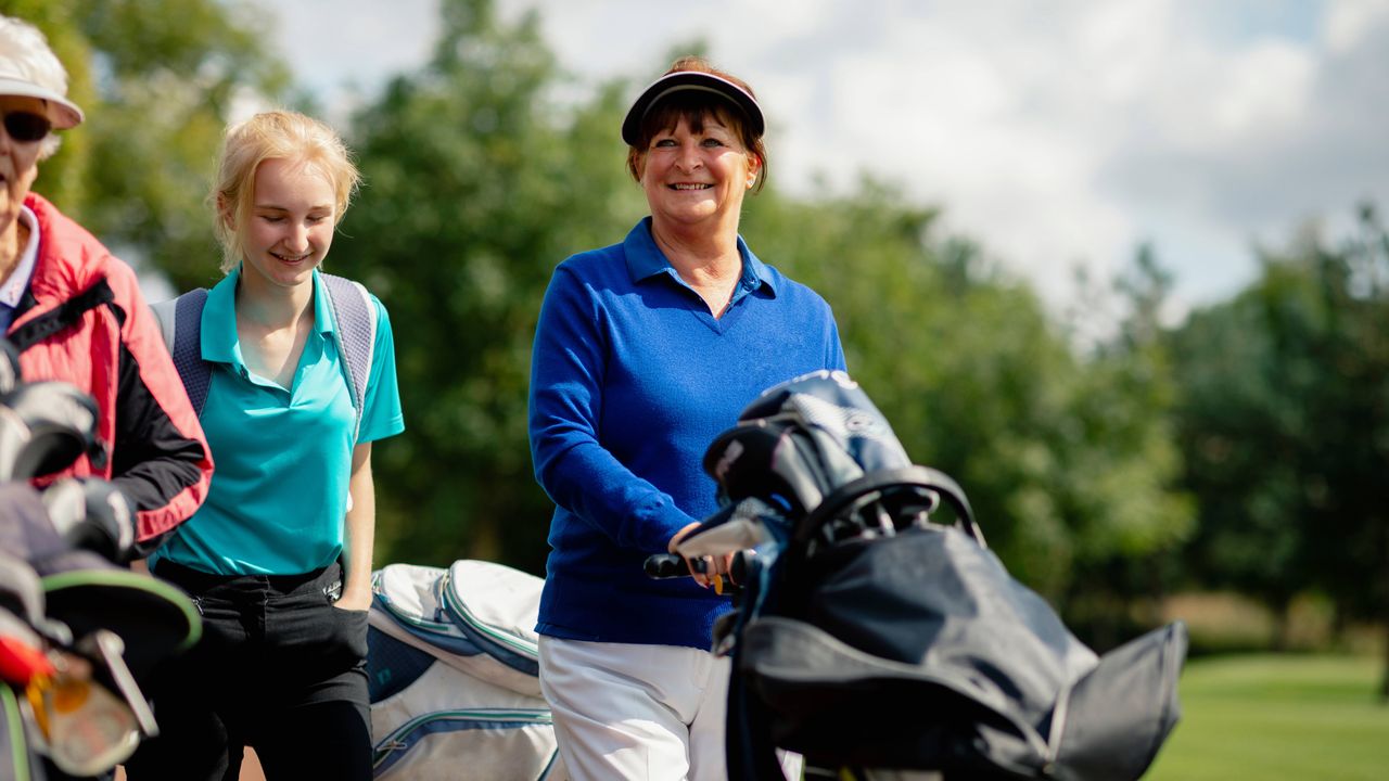 Group of women golfers