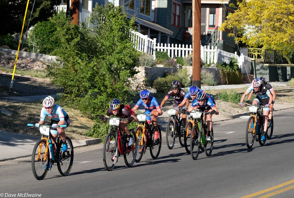 Chloe Woodruff (Stans-Pivot) attempt to keep pace with Erin Huck