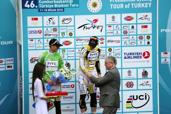 UCI president Pat McQuaid congratulated winner Andre Greipel and runner up Tejay van Garderen, both from HTC-Columbia