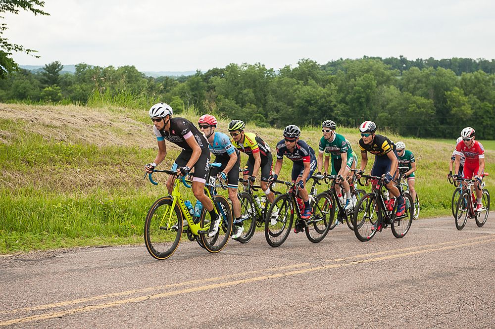 Kevin Girkins (Elbowz Racing) leads the newly established break