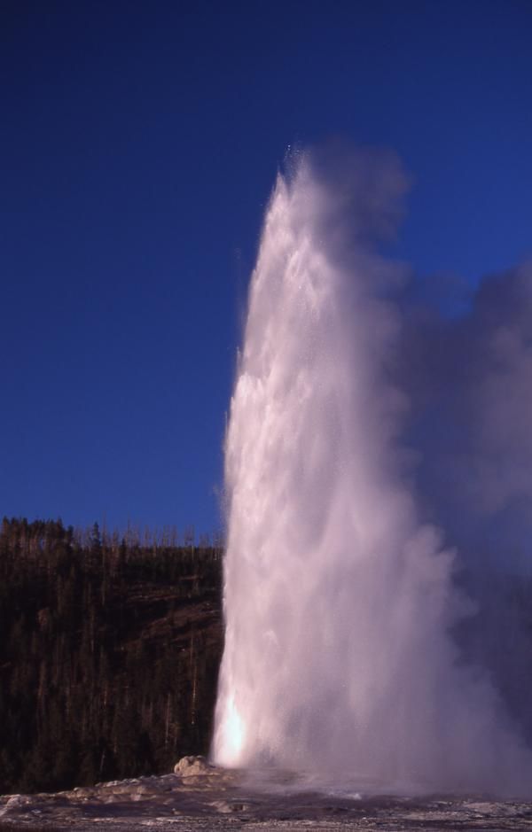 Yellowstone And Yosemite Two Of The World S Oldest National Parks Photos