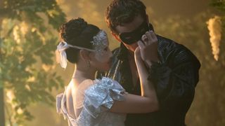 Yerin Ha and Luke Thompson in Bridgerton season 4