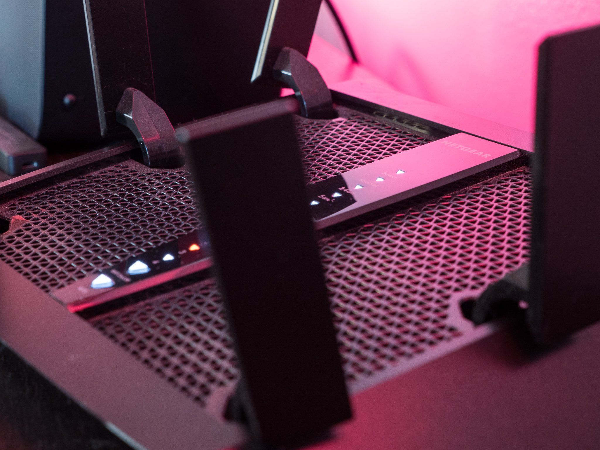 Netgear Nighthawk X6 R8000 gets auto-update, analytics features | What ...