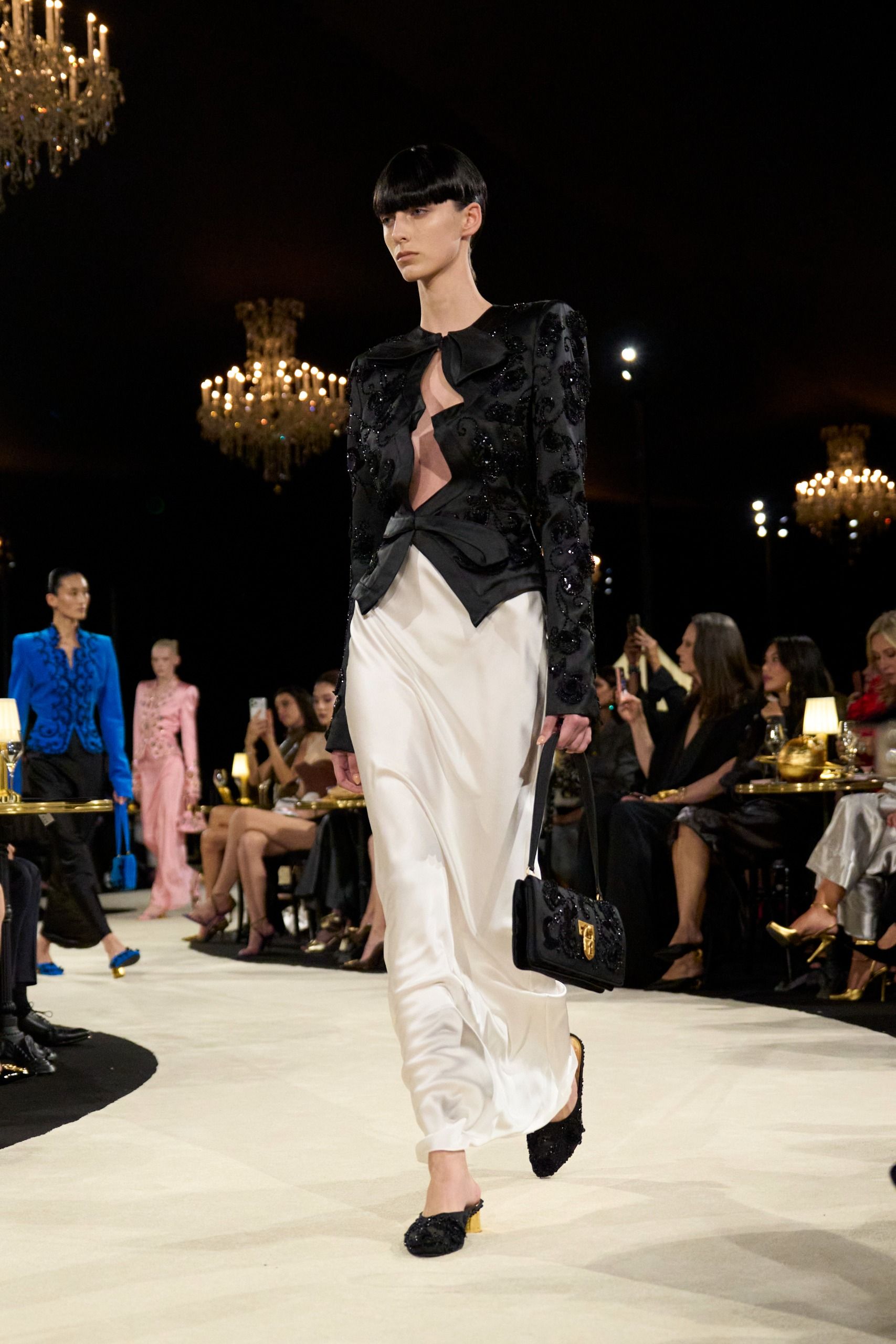 Schiaparelli S/S 27 runway
