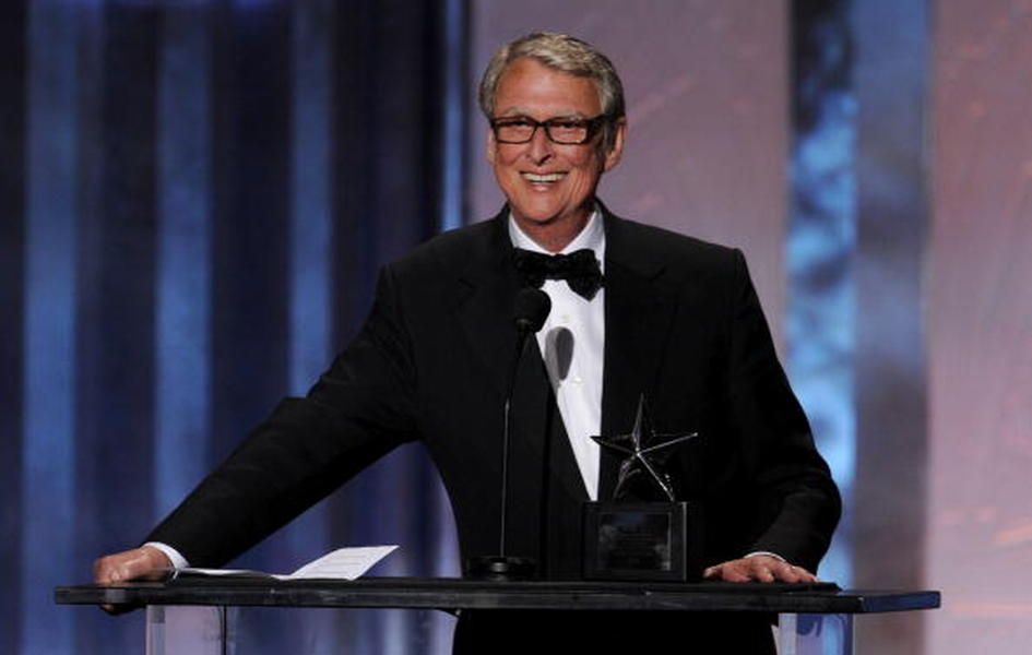 Legendary director Mike Nichols dies at 83