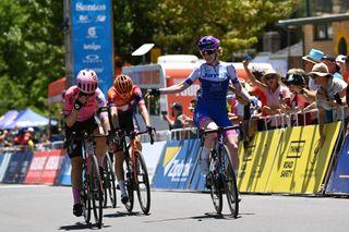 Stage 2 - Alex Manly wins Women's Tour Down Under stage 2 