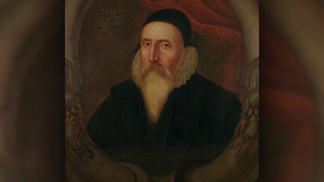 'Spirit mirror' used by 16th-century occultist John Dee came from the ...