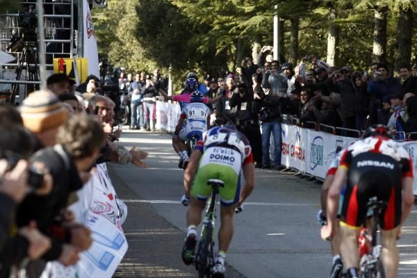 Damiano Cunego (Lampre-ISD) won with a trademark uphill sprint effort.