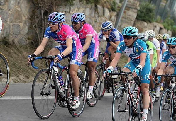 Damiano Cunego (Lampre) rides in the peloton